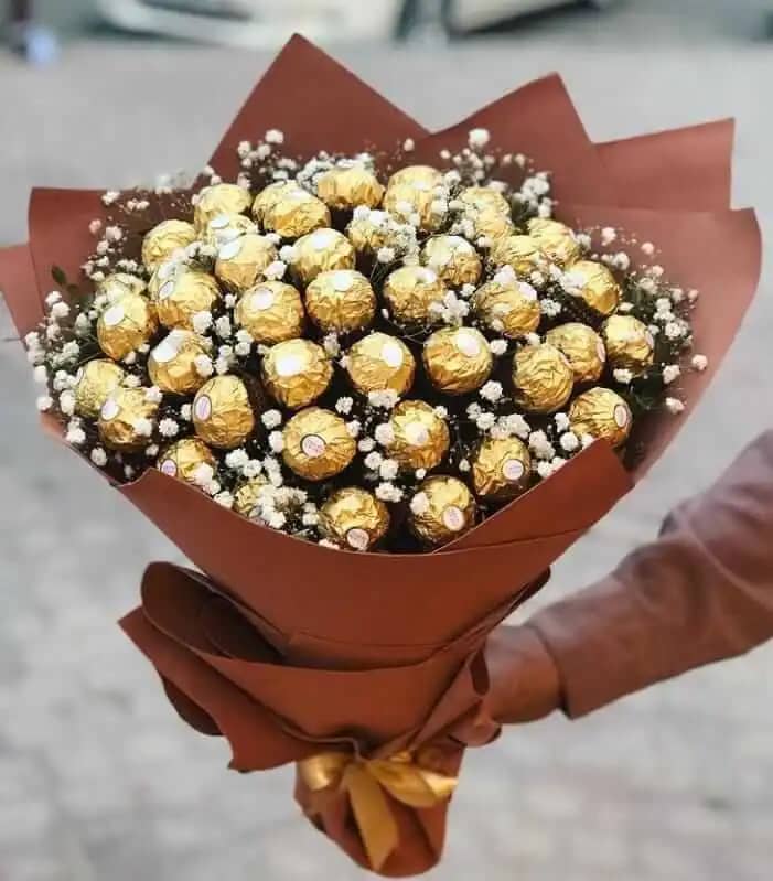 Bouquet of Original Ferrero Rochers (48 pieces) and Baby's breath - The Flowers Pakistan