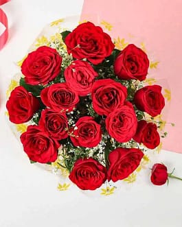 15 Imported Red Roses - TheFlowers.PK